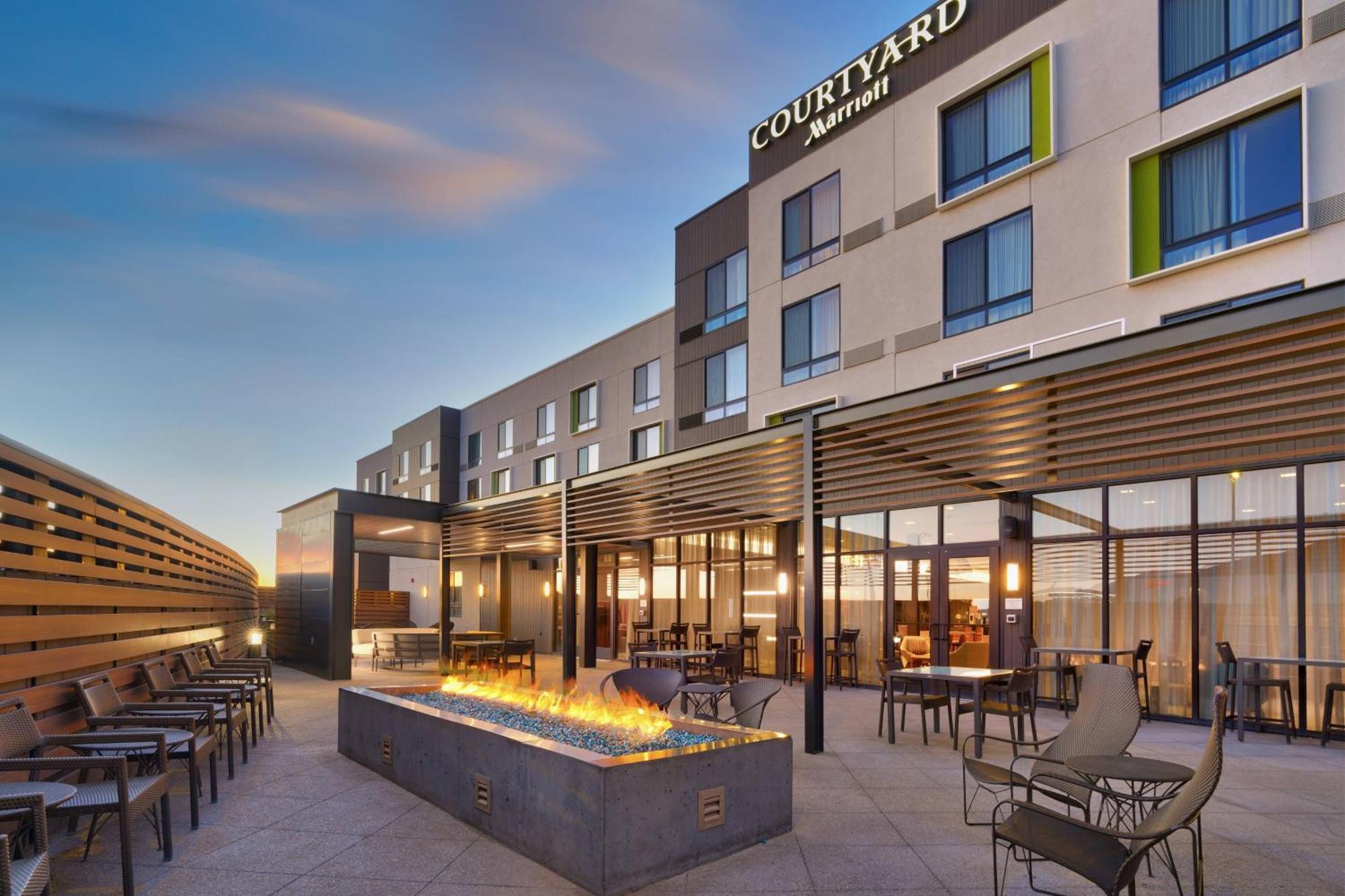 Courtyard By Marriott Cedar City Hotel Exterior foto